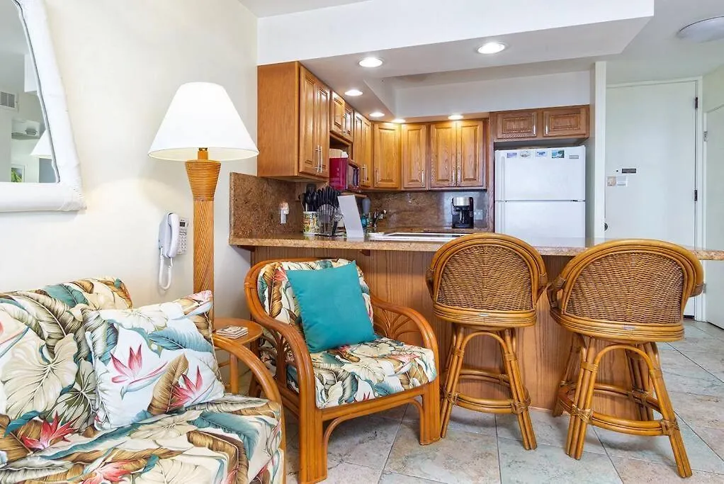 Сasa de vacaciones Beautifully Renovated Oceanfront Condo W/ Breathe Taking Views! - Hale Kona Kai 302 Kailua-Kona